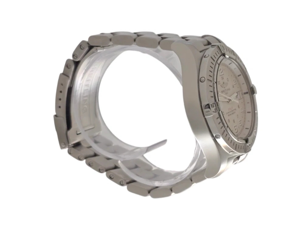 Breitling Colt A74380 SuperQuartz 41 mm - Bild 3